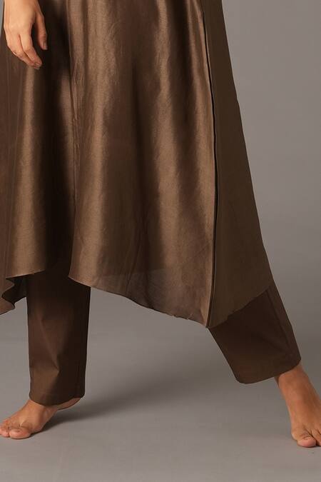 Khat_Green Chanderi Silk Embroidery Boat Neck Kurta And Pant Set _at_Aza_Fashions