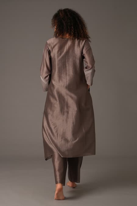 Khat Chanderi Silk Placement Embroidered Kurta & Pant Set 