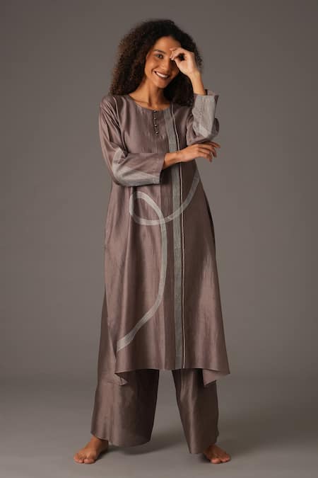 Buy_Khat_Grey Chanderi Silk Round Neck Placement Embroidered Kurta Pant Set _Online_at_Aza_Fashions