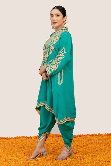 Buy_Daljit Sudan_Blue Crepe Embroidery Mandarin Collar Aari Kurta With Draped Pant _Online_at_Aza_Fashions