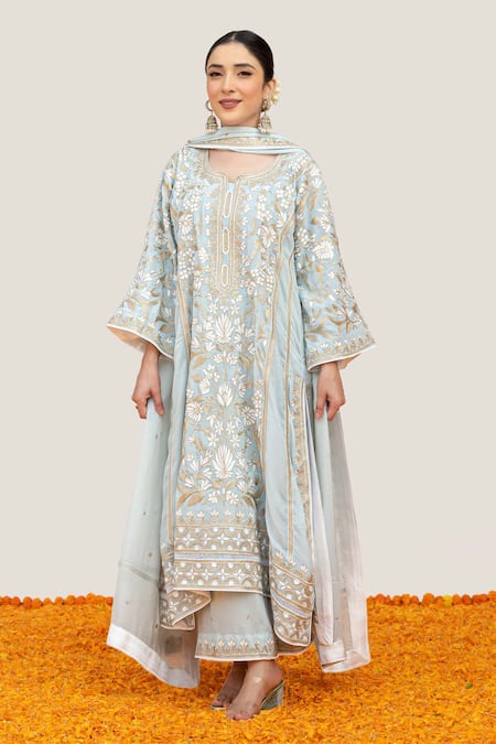 Daljit Sudan Floral Jaal Embroidered Kurta Pant Set 