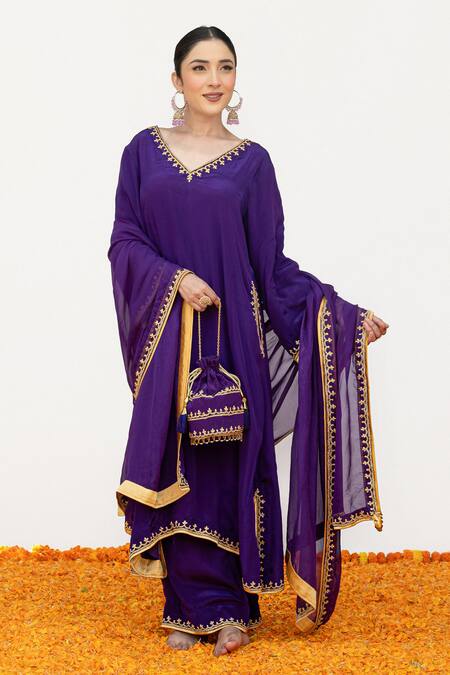 Daljit Sudan_Purple Crepe, Organza Embroidery V-neck Floral Vine Border Kurta Pant Set _Online_at_Aza_Fashions