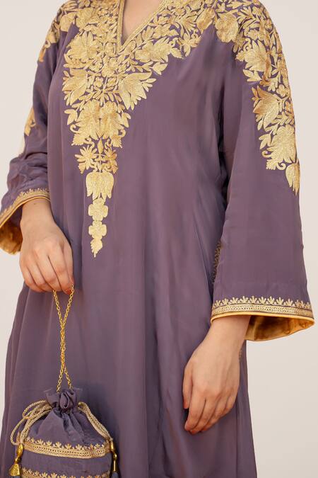 Buy_Daljit Sudan_Purple Crepe Embroidery Mandarin Collar Floral Jaal Aari Kurta Pant Set _Online_at_Aza_Fashions
