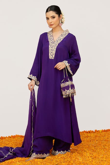 Daljit Sudan Purple Crepe Embroidered Pop Tilla V-neck Paisley Vine Kurta Pant Set 