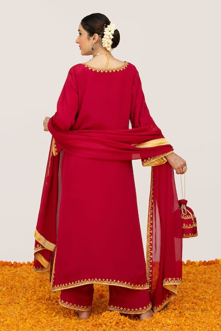 Shop Daljit Sudan Red Crepe, Organza Embroidery V-neck Tilla Border Kurta Pant Set at Aza Fashions Shop_Daljit Sudan_Red Crepe, Organza Embroidery V-neck Tilla Border Kurta Pant Set _at_Aza_Fashions