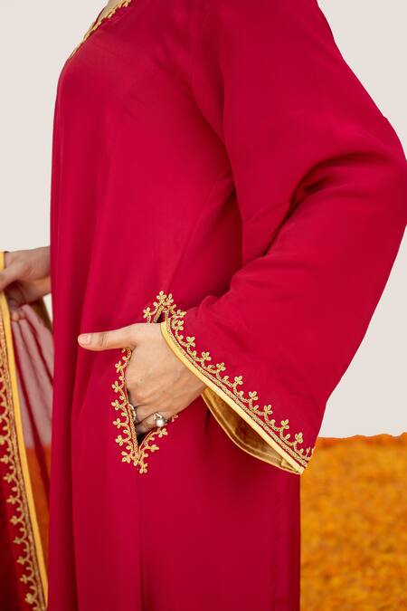 Buy Daljit Sudan Red Crepe, Organza Embroidery V-neck Tilla Border Kurta Pant Set Online at Aza Fashions Buy_Daljit Sudan_Red Crepe, Organza Embroidery V-neck Tilla Border Kurta Pant Set _Online_at_Aza_Fashions