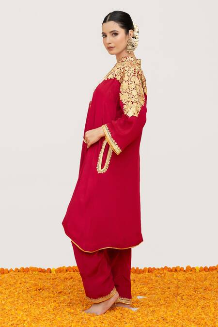 Daljit Sudan Red Crepe Embroidery Mandarin Collar Jaal Aari Tilla Kurta Pant Set Online at Aza Fashions Daljit Sudan_Red Crepe Embroidery Mandarin Collar Jaal Aari Tilla Kurta Pant Set _Online_at_Aza_Fashions