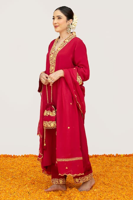 Buy Daljit Sudan Red Crepe, Organza Embroidery V-neck Floral Vine Kurta Pant Set Online at Aza Fashions Buy_Daljit Sudan_Red Crepe, Organza Embroidery V-neck Floral Vine Kurta Pant Set _Online_at_Aza_Fashions