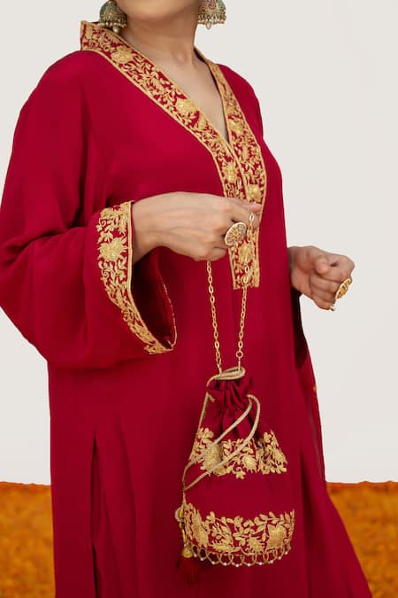 Buy Daljit Sudan Red Crepe, Organza Embroidery V-neck Floral Vine Kurta Pant Set Buy_Daljit Sudan_Red Crepe, Organza Embroidery V-neck Floral Vine Kurta Pant Set