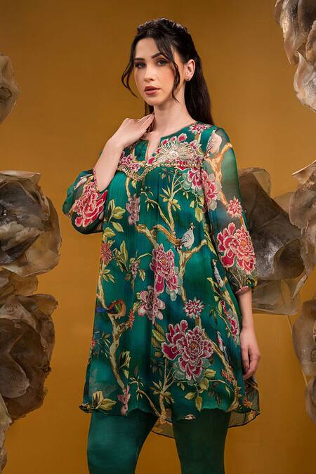 Sonia Baderia Green Chiffon, Satin, Lycra Embroidery, Tassels, Floral A-line Kurta With Pant Online at Aza Fashions Sonia Baderia_Green Chiffon, Satin, Lycra Embroidery, Tassels, Floral A-line Kurta With Pant _Online_at_Aza_Fashions