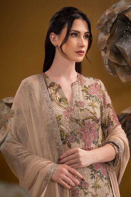 Sonia Baderia_Beige Chiffon Embroidery, Sequins Split V-neck Flower Print Kurta Set _at_Aza_Fashions