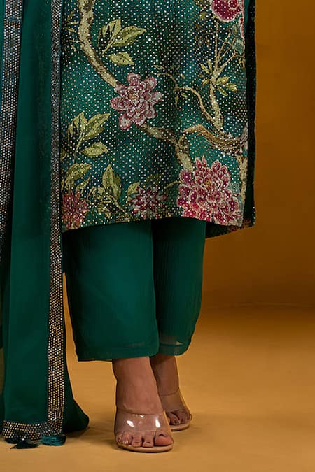 Sonia Baderia Green Chiffon Stones, Smocking Collared Swarovski Embellished Kurta Set at Aza Fashions Sonia Baderia_Green Chiffon Stones, Smocking Collared Swarovski Embellished Kurta Set _at_Aza_Fashions