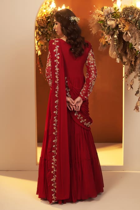 Baidehi Rose Motif Georgette Saree Gown 