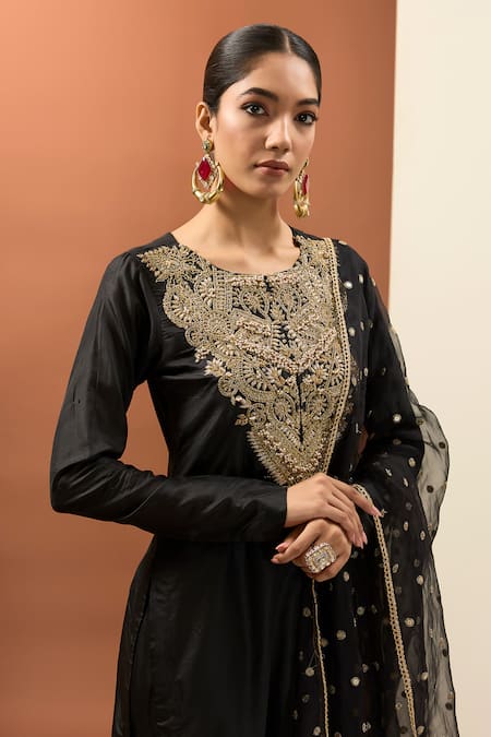 Buy_Neha Khullar_Black Silk, Organza, Crepe Beads, Zari, Embroidery Round Zardozi Kurta Pant Set _Online_at_Aza_Fashions