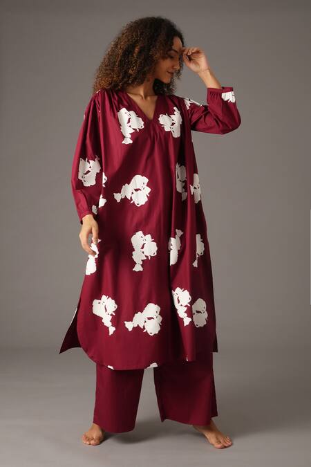 Khat_Maroon Poplin, Cotton Collared Garden Grace Print Kurta And Pant Set _at_Aza_Fashions