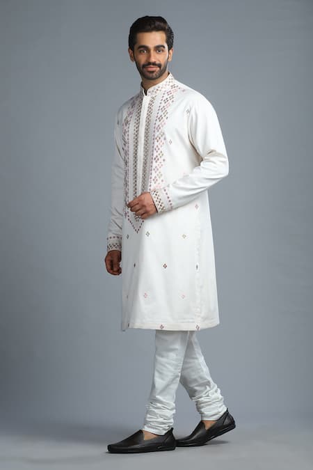 Shop_Char Chaand_Cream Cotton Mirrors, Embroidery Textured Work Kurta _Online_at_Aza_Fashions