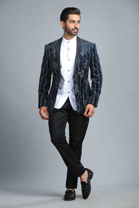 Char Chaand Velvet Embroidered Tuxedo Set 