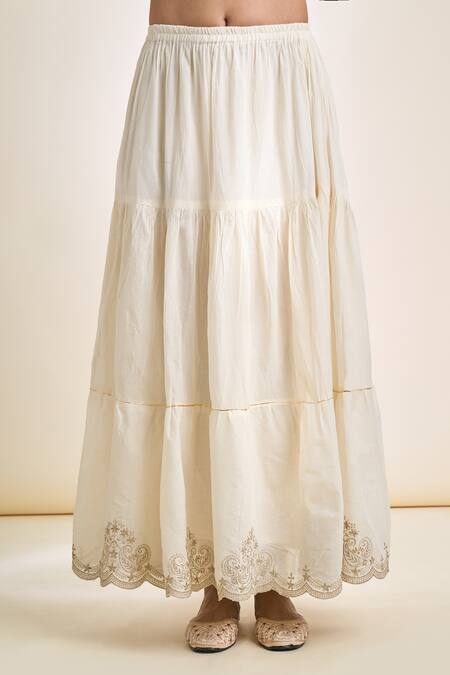 Samyukta Singhania White Cotton Embroidery Round Neck Thread Kurta Skirt Set Online at Aza Fashions Samyukta Singhania_White Cotton Embroidery Round Neck Thread Kurta Skirt Set_Online_at_Aza_Fashions