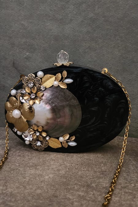 ADWITA BAGS & JEWELS The Shell Saga Clutch 