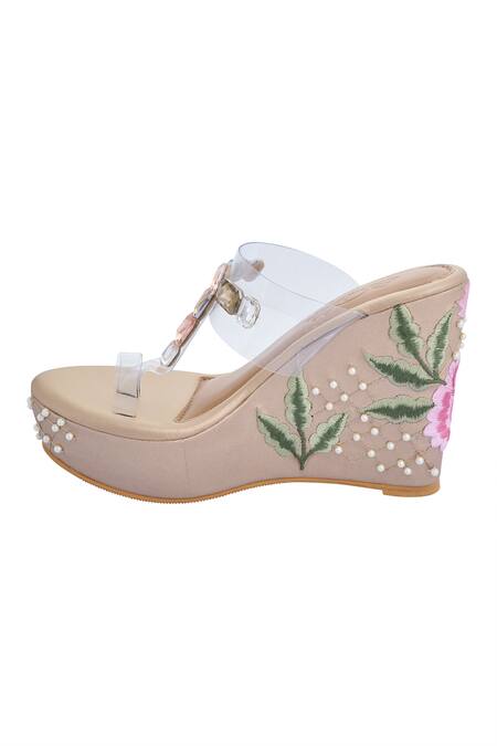 Buy Sole House Gold Pearls, Zari, Stones Vegan Leather Clear Strap Kolhapuri Wedges Online at Aza Fashions Buy_Sole House_Gold Pearls, Zari, Stones Vegan Leather Clear Strap Kolhapuri Wedges_Online_at_Aza_Fashions