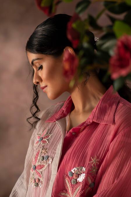 Buy_Oja_Pink Cotton Embroidery Collared Floral Kurta With Pant 