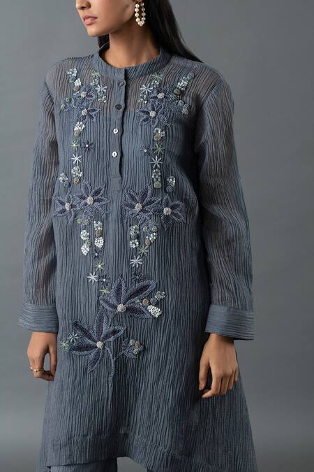 Buy_Oja_Grey Sequins Mandarin Collar Flower Embroidered Kurta And Pant Set _Online_at_Aza_Fashions