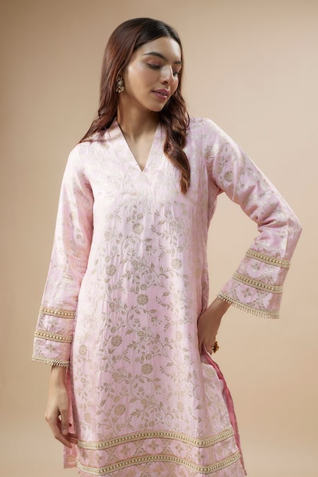 Monk & Mei By Sonia Anand Pink Silk, Brocade Pearls V-neck Gul Woven Kurta With Pant Online at Aza Fashions Monk & Mei By Sonia Anand_Pink Silk, Brocade Pearls V-neck Gul Woven Kurta With Pant _Online_at_Aza_Fashions