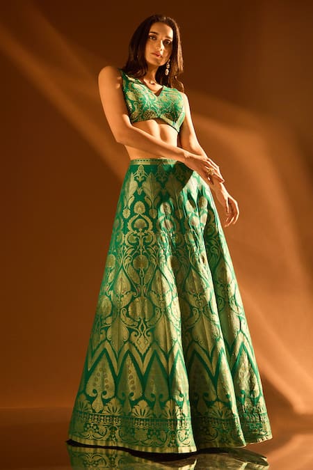Buy_Samyukta Singhania_Green Brocade Sequins, Embroidery V-neck Banarasi Lehenga Set _Online_at_Aza_Fashions