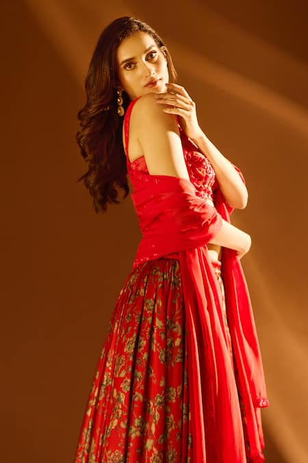 Shop_Samyukta Singhania_Red Net, Satin Embroidery, Cut Work Sweetheart Floral Print Pleated Lehenga Set 