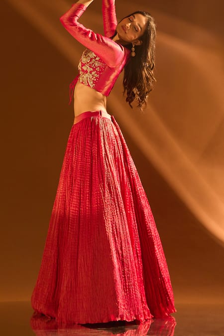 Buy_Samyukta Singhania_Pink Tissue, Net Zari Round Neck Crush Lehenga Set 