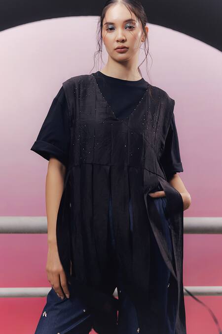 Buy_Kavya Singh Kundu_Black Handloom Cotton, Silk Beads Round Neck Flash Fringed Overlay T-shirt _Online_at_Aza_Fashions