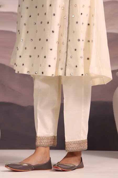 Omi_Off White Chanderi Embroidered Mirror Notched Mina Kurta Pant Set _Online_at_Aza_Fashions