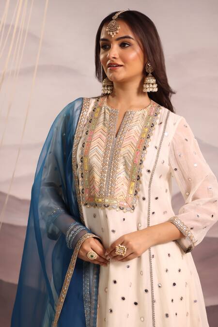 Shop_Omi_Off White Chanderi Embroidered Mirror Notched Mina Kurta Pant Set _Online_at_Aza_Fashions