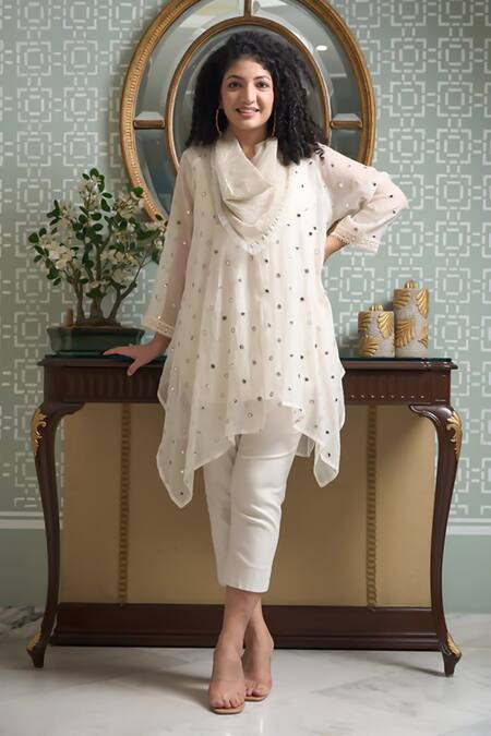 Shop_OMI_Off White Chanderi Mirrors Cowl Neck Mun Embroidered Tunic _at_Aza_Fashions