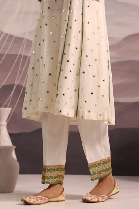 Buy Omi Off White Chanderi Embroidered Mirror Notched Rano Work Kurta Pant Set Online at Aza Fashions Buy_Omi_Off White Chanderi Embroidered Mirror Notched Rano Work Kurta Pant Set _Online_at_Aza_Fashions