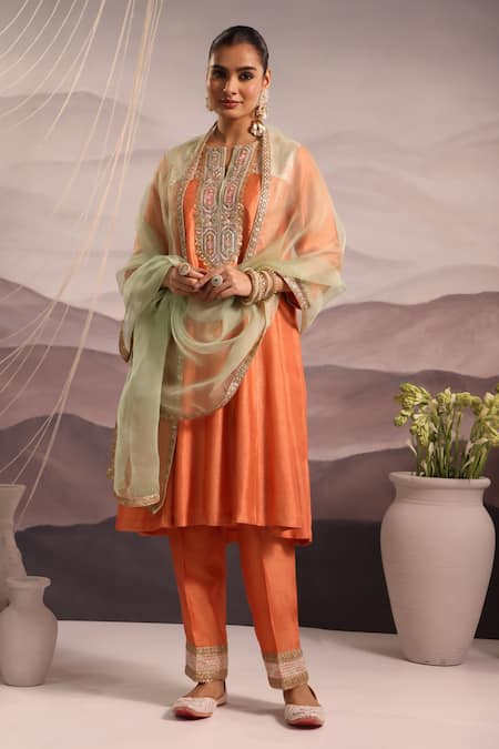 OMI Sana Embroidered Yoke Kurta Pant Set 