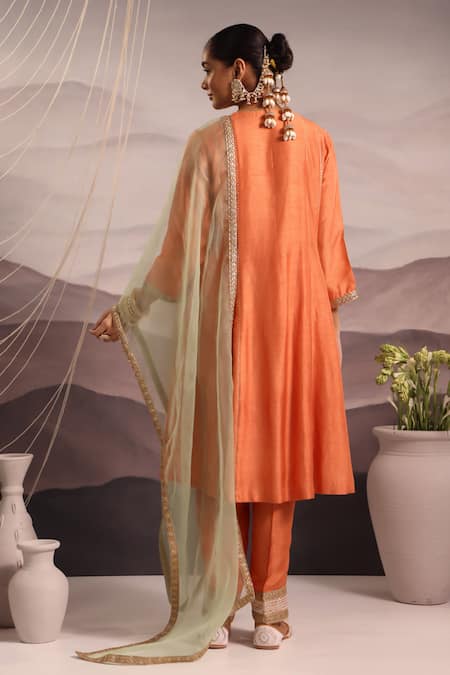 Shop_Omi_Peach Chanderi Embroidered Thread Notched Sana Yoke Kurta Pant Set _at_Aza_Fashions