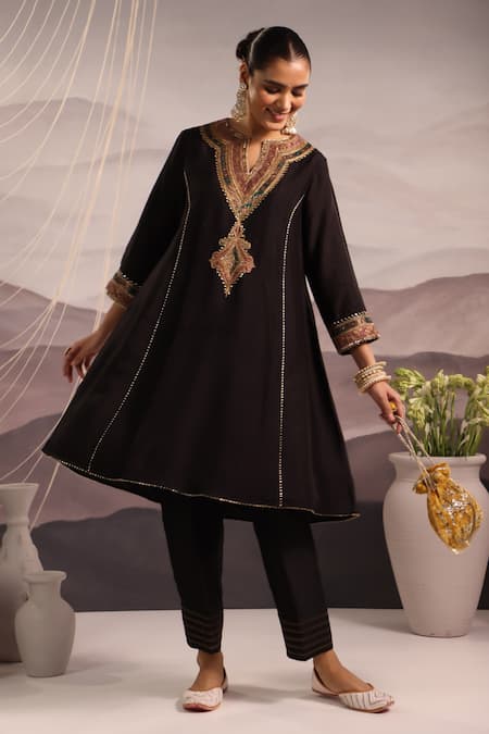 Shop OMI Black Silk Lace, Sequins, Beads Round Neck Hand Embroidered Choga Kurta Pant Set at Aza Fashions Shop_OMI_Black Silk Lace, Sequins, Beads Round Neck Hand Embroidered Choga Kurta Pant Set _at_Aza_Fashions