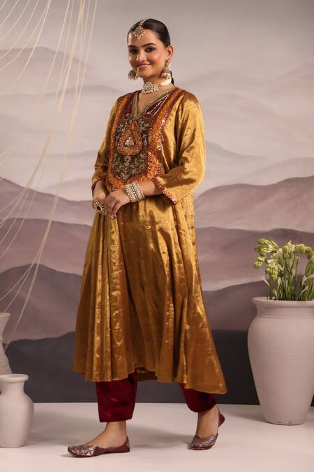 OMI_Gold Tissue Embroidery, Sequins, Beads Floral Hand Kalidar Kurta Salwar Set _at_Aza_Fashions