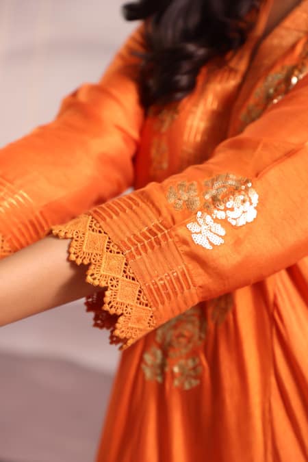 OMI Orange Silk Sequins, Lace, Embroidery V-neck Floral Kalidar Kurta at Aza Fashions OMI_Orange Silk Sequins, Lace, Embroidery V-neck Floral Kalidar Kurta _at_Aza_Fashions