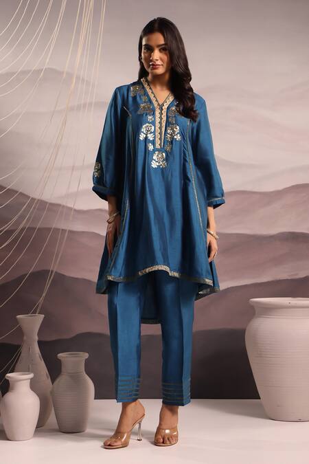 OMI_Blue Silk Embroidery, Sequins Collared Floral High Low Kurta With Pant _Online_at_Aza_Fashions