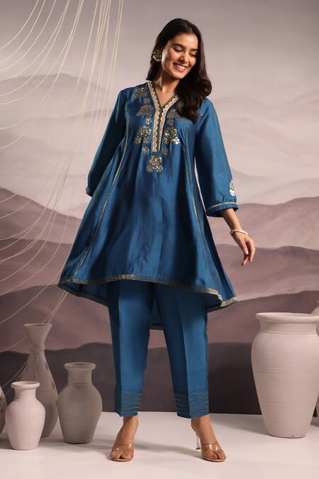 Buy_OMI_Blue Silk Embroidery, Sequins Collared Floral High Low Kurta With Pant _Online_at_Aza_Fashions