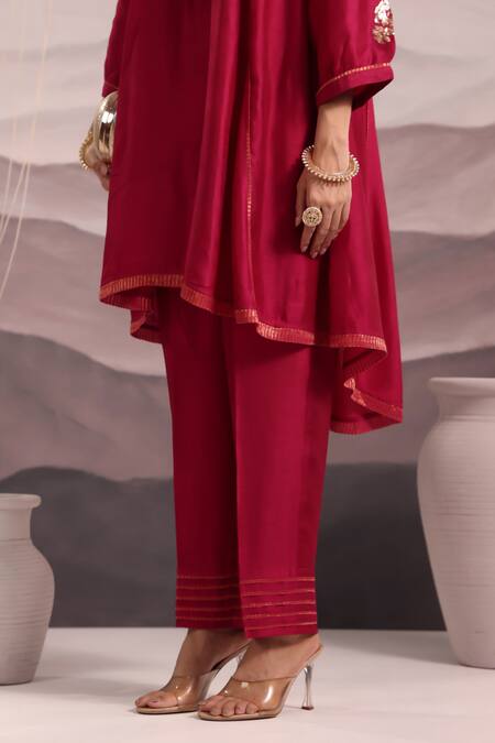 OMI Magenta Silk Sequins, Embroidery Split V-neck Floral High Low Kurta With Pant Online at Aza Fashions OMI_Magenta Silk Sequins, Embroidery Split V-neck Floral High Low Kurta With Pant _Online_at_Aza_Fashions