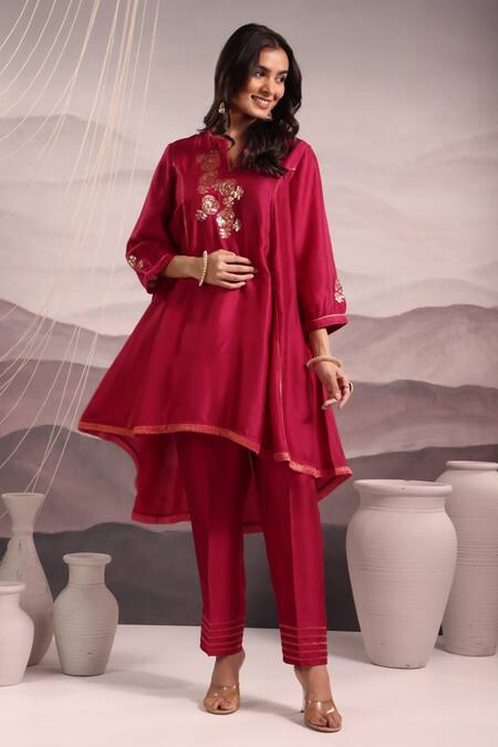 Buy OMI Magenta Silk Sequins, Embroidery Split V-neck Floral High Low Kurta With Pant Online at Aza Fashions Buy_OMI_Magenta Silk Sequins, Embroidery Split V-neck Floral High Low Kurta With Pant _Online_at_Aza_Fashions