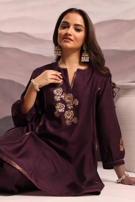 OMI_Wine Silk Embroidery, Sequins Split V-neck Floral Yoke Kurta With Pant _at_Aza_Fashions