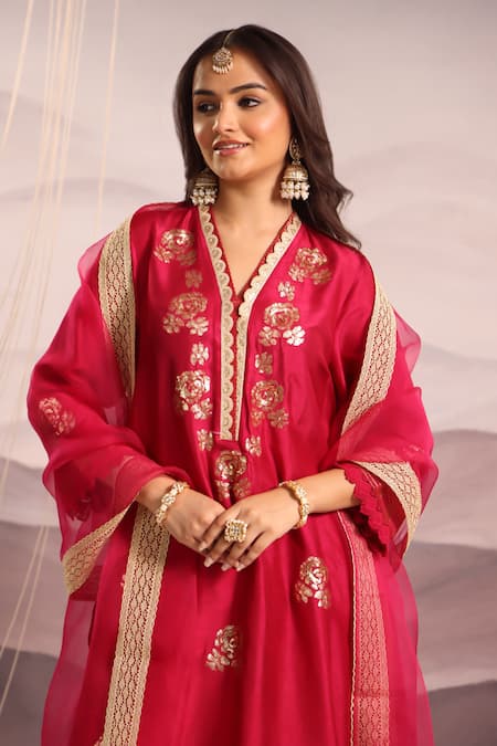 Shop OMI Magenta Silk Sequins, Lace V-neck Floral Embroidered Kurta And Pant Set Online at Aza Fashions Shop_OMI_Magenta Silk Sequins, Lace V-neck Floral Embroidered Kurta And Pant Set _Online_at_Aza_Fashions