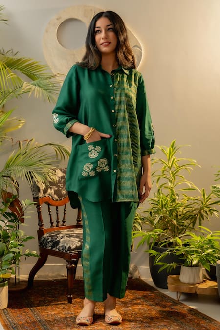 OMI Green Silk Sequins Collared Floral Embroidered Shirt With Pant Online at Aza Fashions OMI_Green Silk Sequins Collared Floral Embroidered Shirt With Pant _Online_at_Aza_Fashions