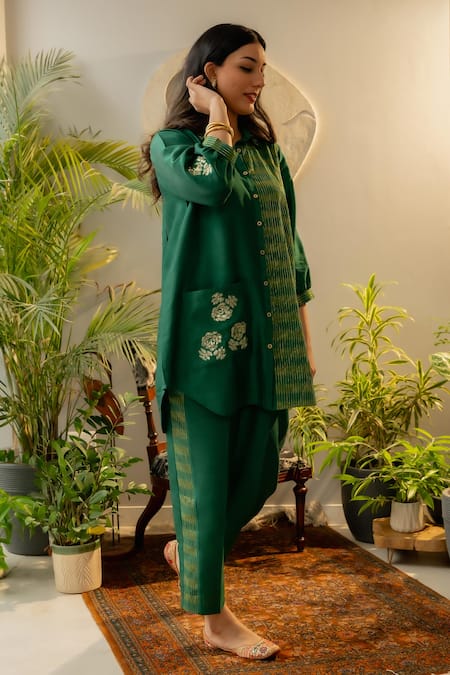 Shop OMI Green Silk Sequins Collared Floral Embroidered Shirt With Pant Online at Aza Fashions Shop_OMI_Green Silk Sequins Collared Floral Embroidered Shirt With Pant _Online_at_Aza_Fashions