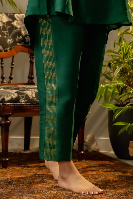 OMI_Green Silk Sequins, Embroidery V-neck High Low Kurta With Straight Pant _Online_at_Aza_Fashions