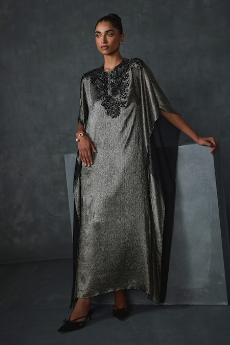 Namrata Joshipura Peizuli Embellished Textured Kaftan 